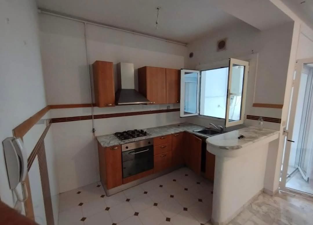 Ariana Ville Cite Ennasr 2 Location Appart. 2 pices S1 750 d ennasr 2