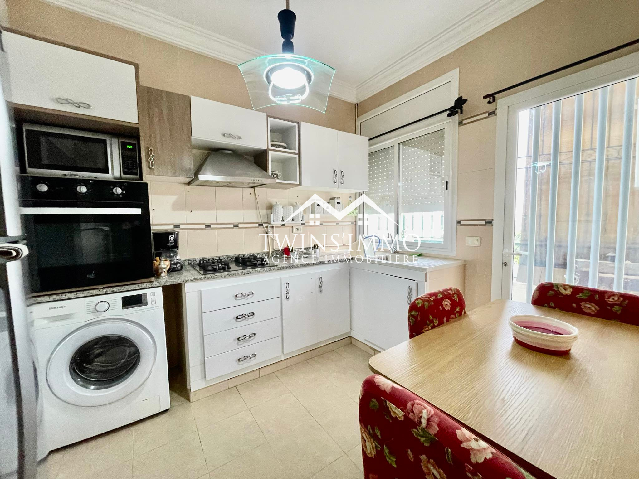 La Marsa Sidi Daoud Location Appart. 2 pices tage de villa meubl  sidi daoud