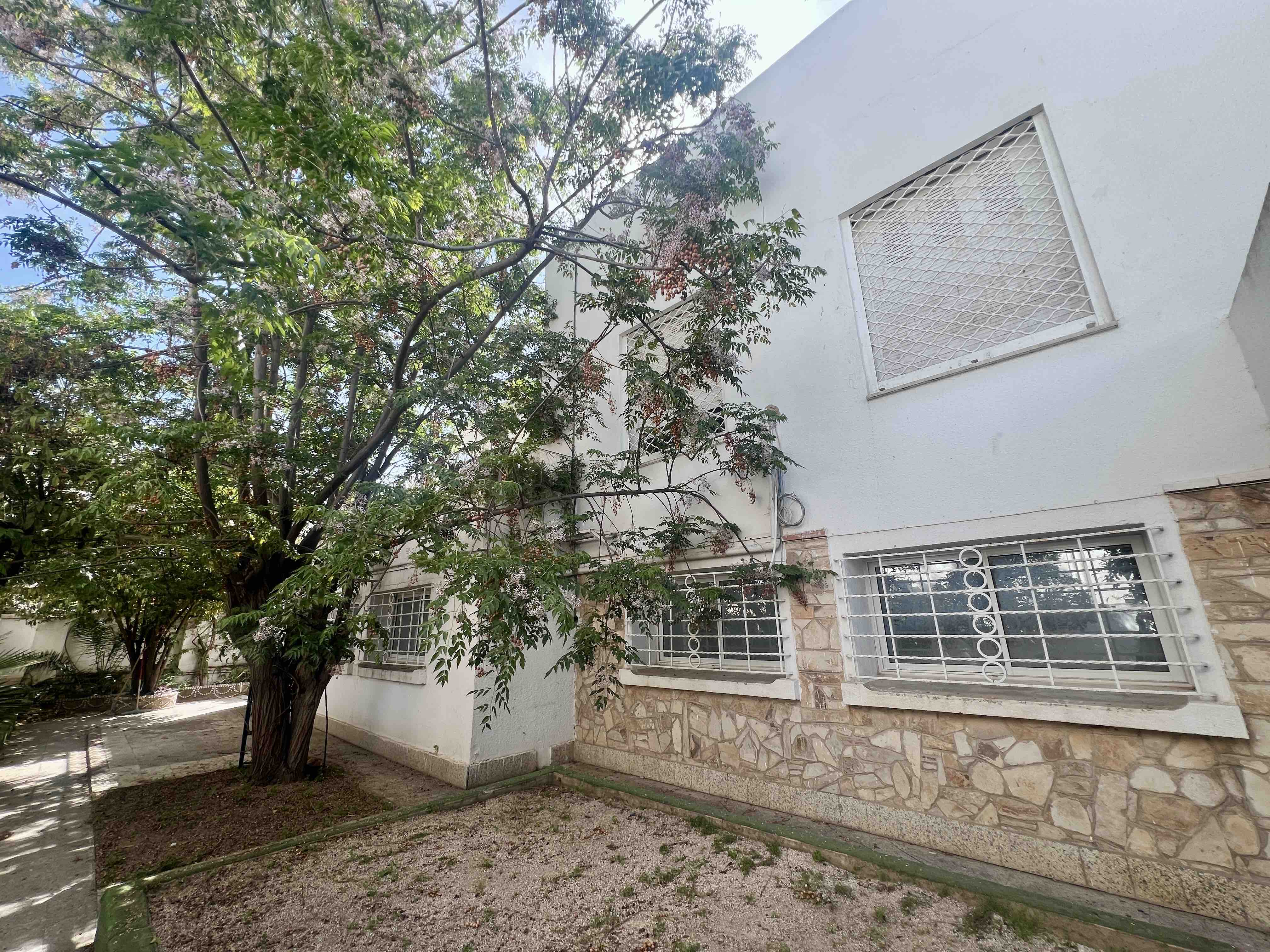 El Menzah El Menzah 1 Location Maisons Villa bureautique  el menzah 1