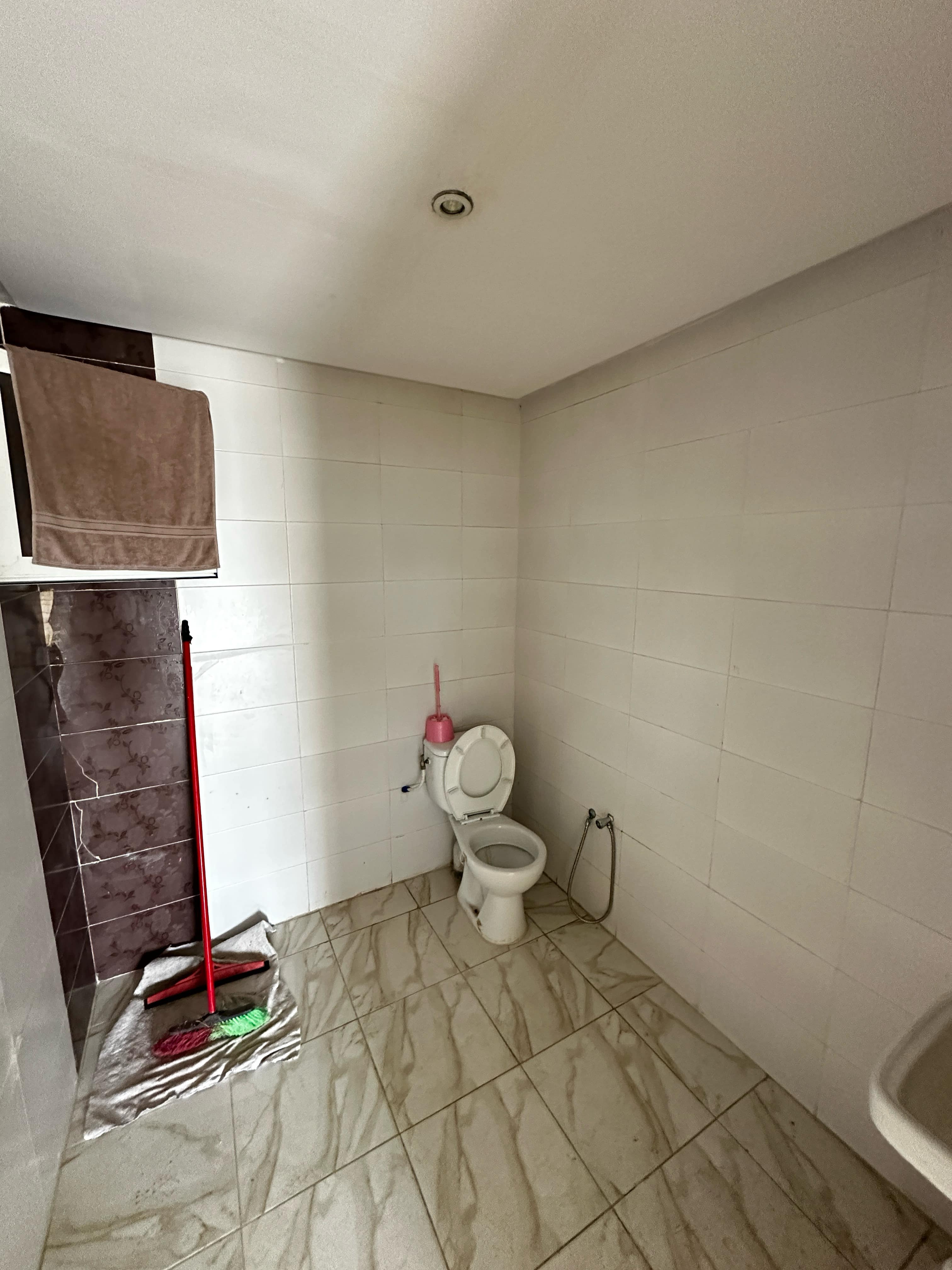 Rades Chouchet Rades Vente Appart. 1 pice Local commercial   chouchet rades