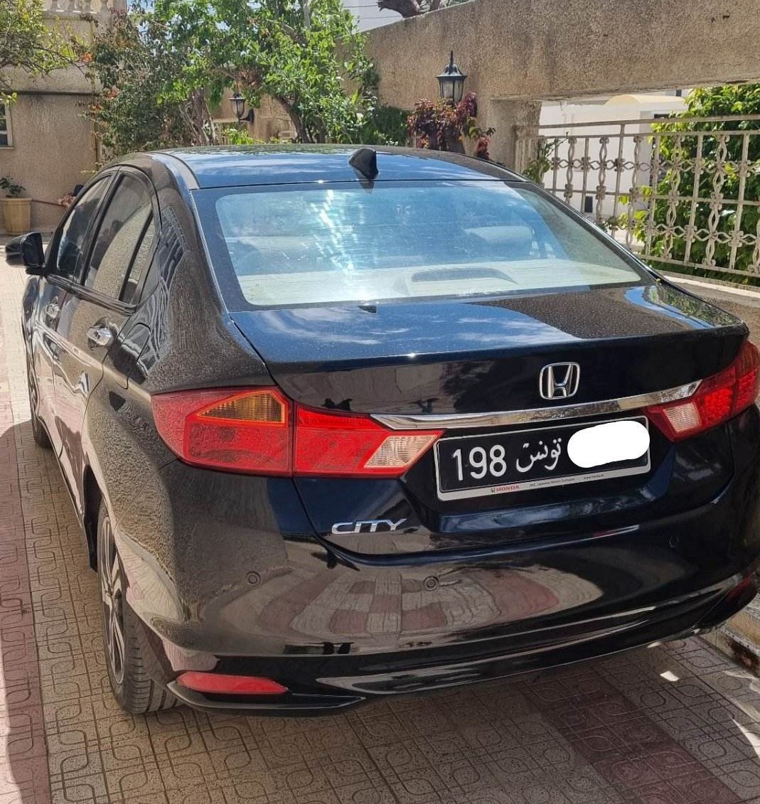 Megrine Megrine Honda Autre Modle Honda city noir bva