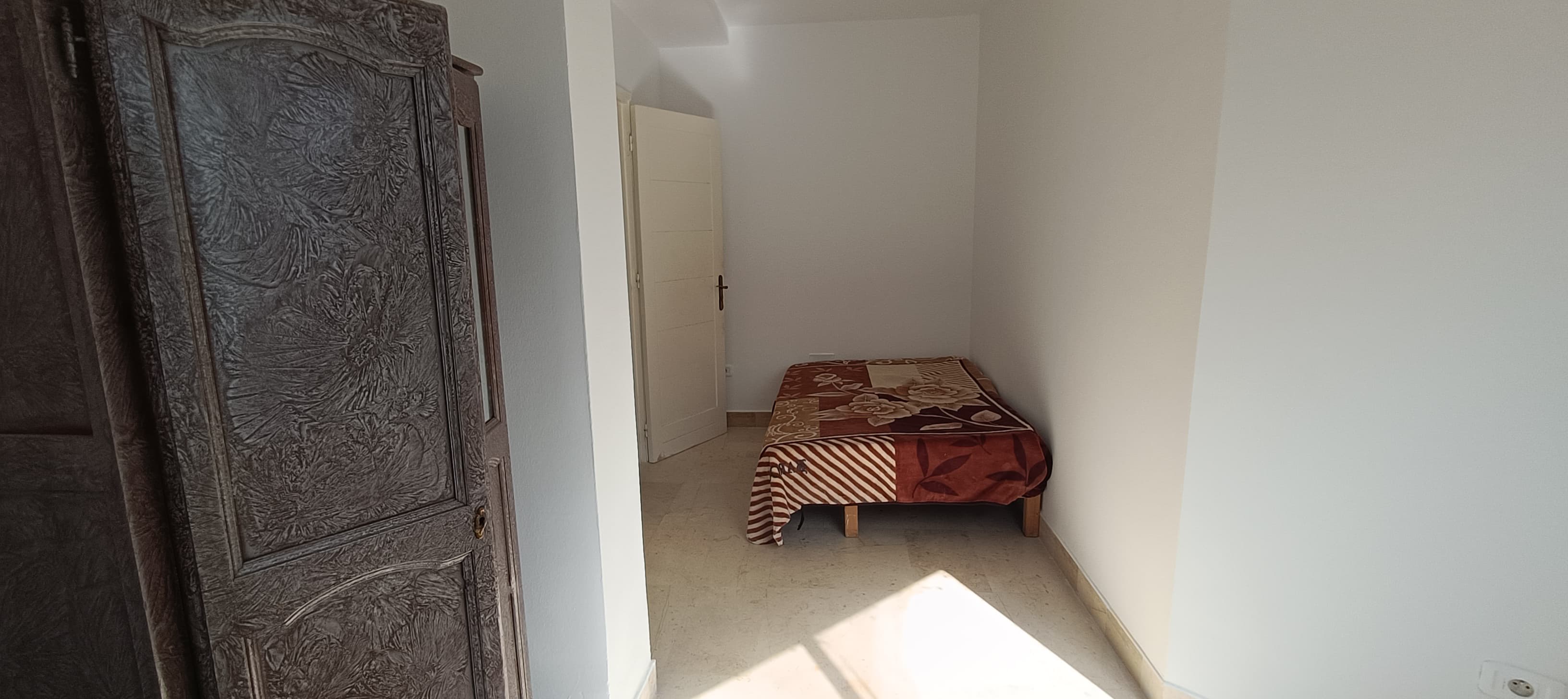 El Menzah El Manar 1 Location Appart. 2 pices Appartement semi meubl manar 1