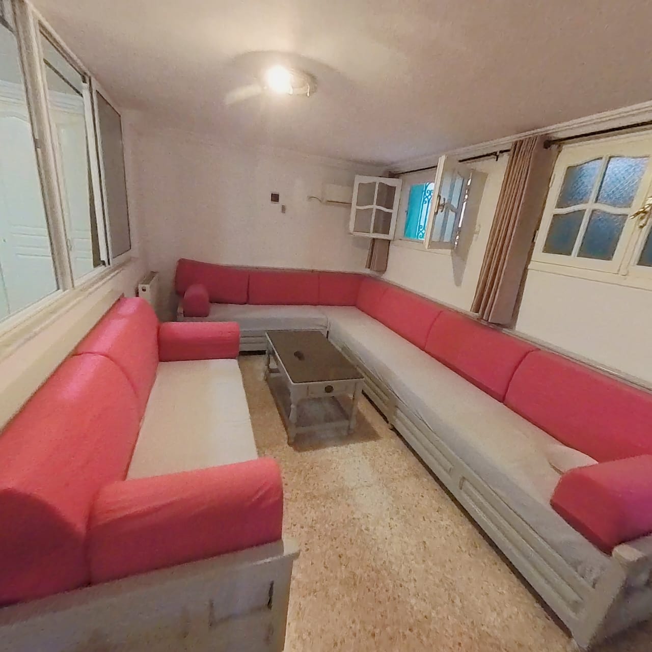 La Marsa Sidi Daoud Location Appart. 1 pice 2s1 meubl