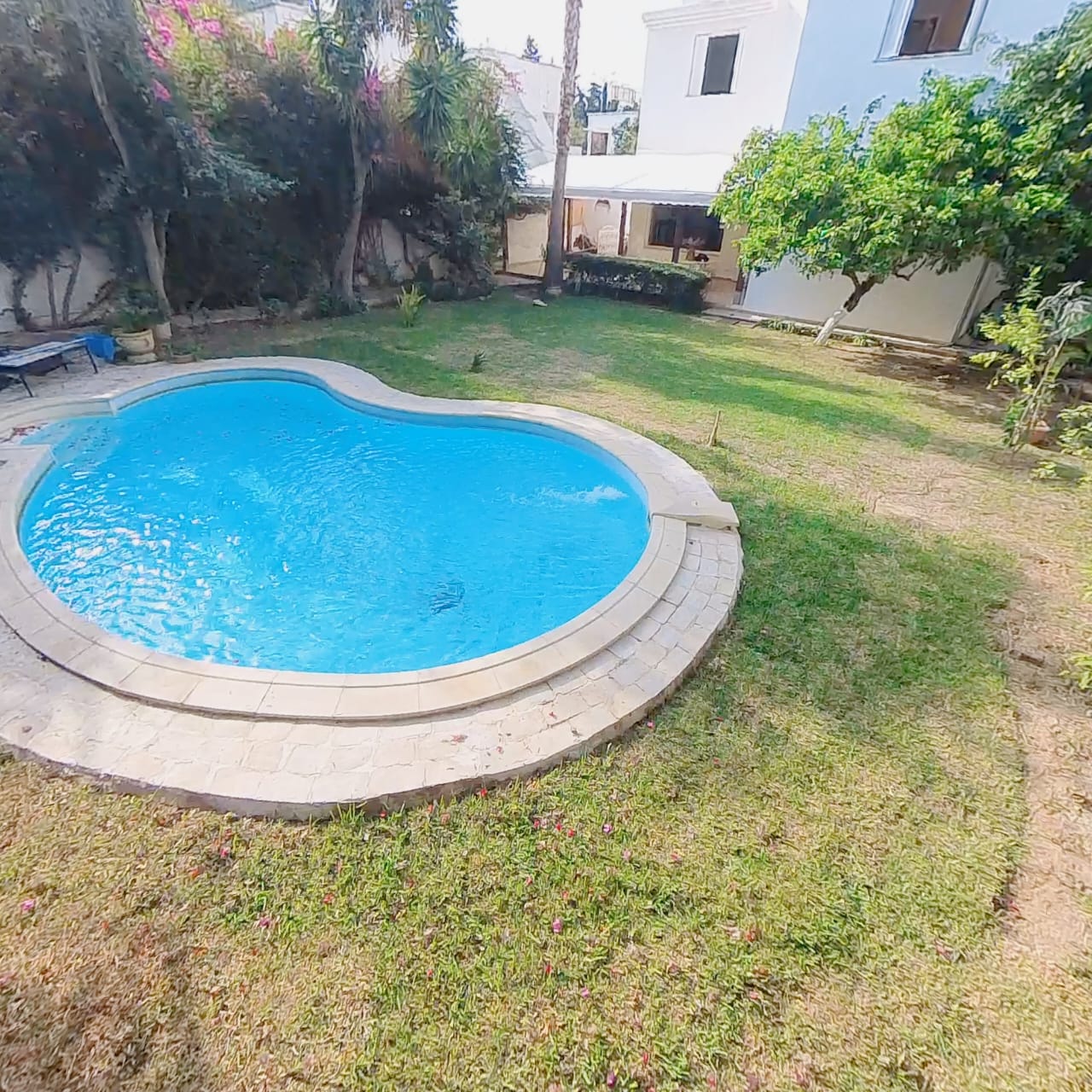 La Marsa Cite Du Stade Location Appart. 3 pices Villa s3 meuble