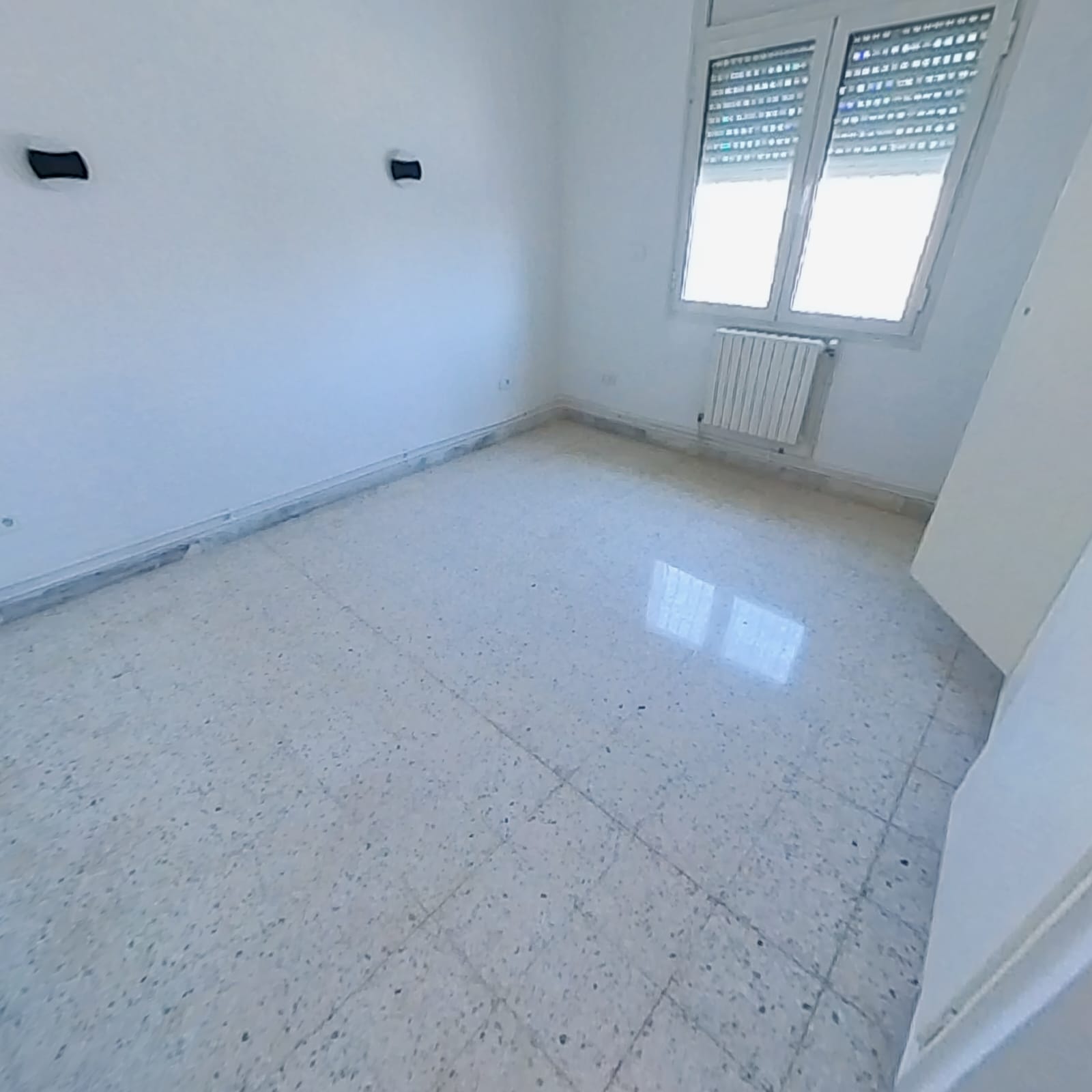 La Marsa Marsa Ennassim Location Appart. 5 pices+ Un magnifique duplex s5