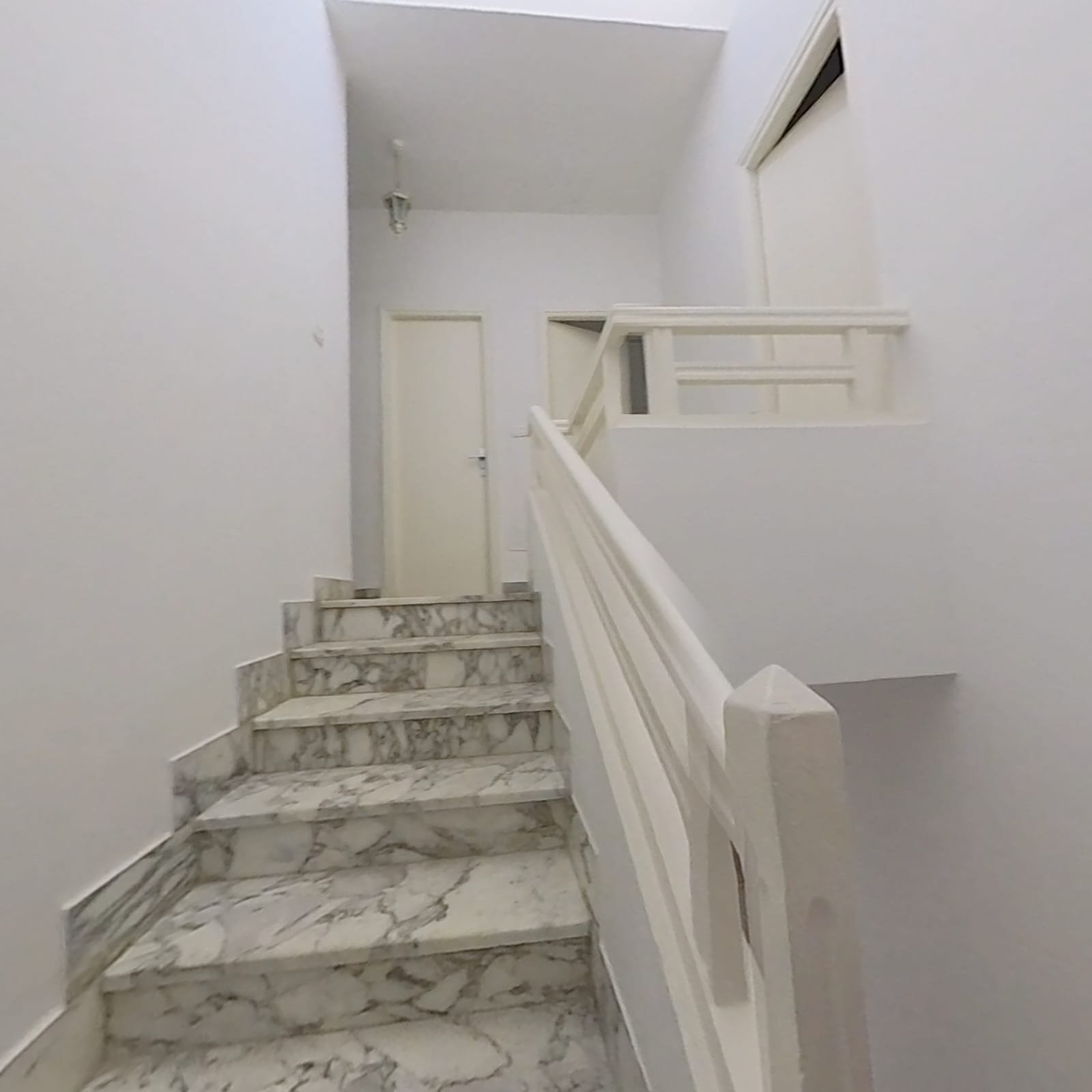 La Marsa Marsa Ennassim Location Appart. 5 pices+ Un magnifique duplex s5