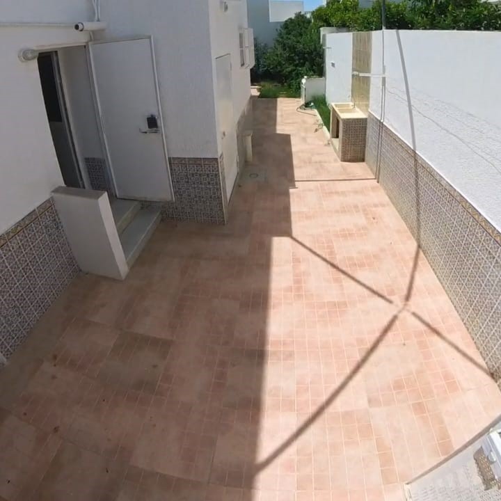 La Marsa Cite El Moez Location Appart. 4 pices S5 avec studio spar