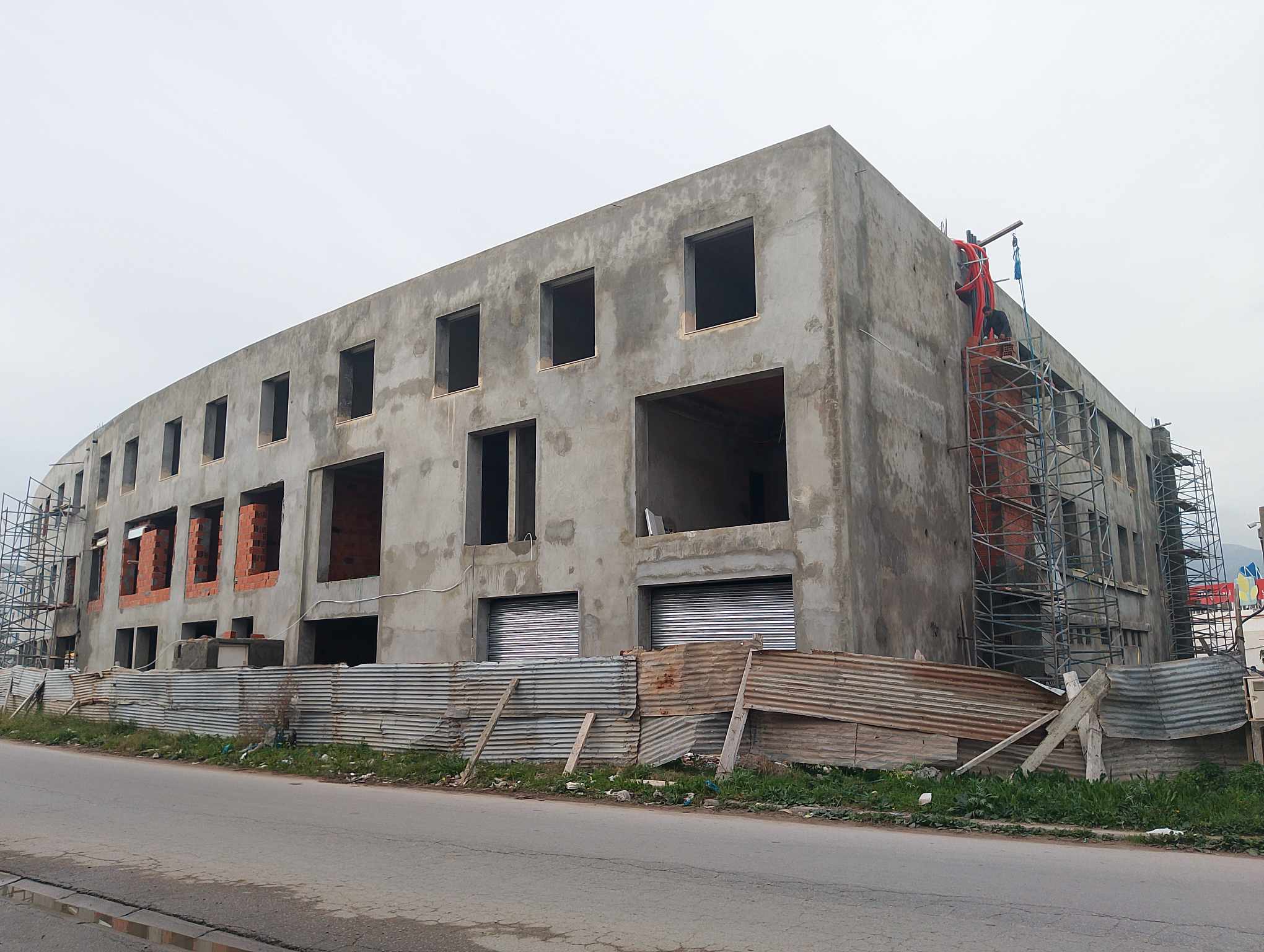 Hammam Chatt Borj Cedria Bureaux & Commerces Surfaces Local commercial direct promoteur