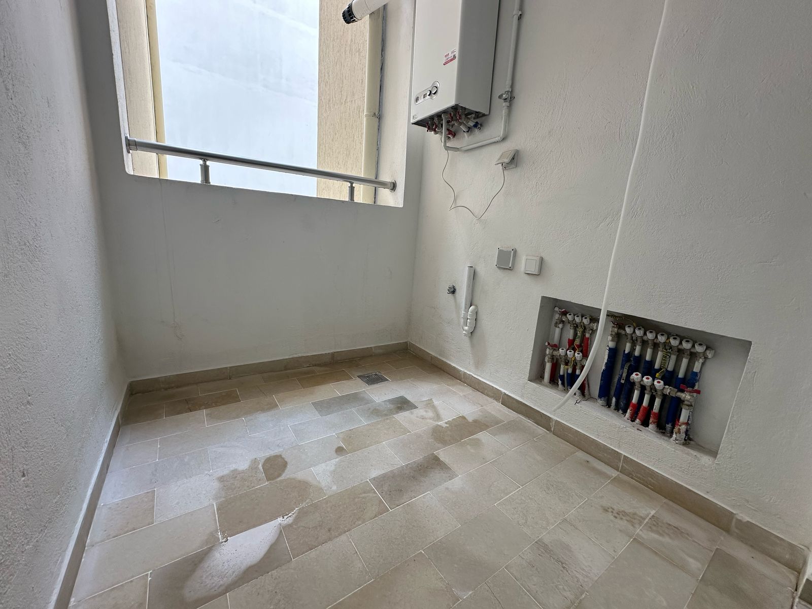 La Soukra La Soukra Location Appart. 2 pices S3 meubl  la nouvelle soukra
