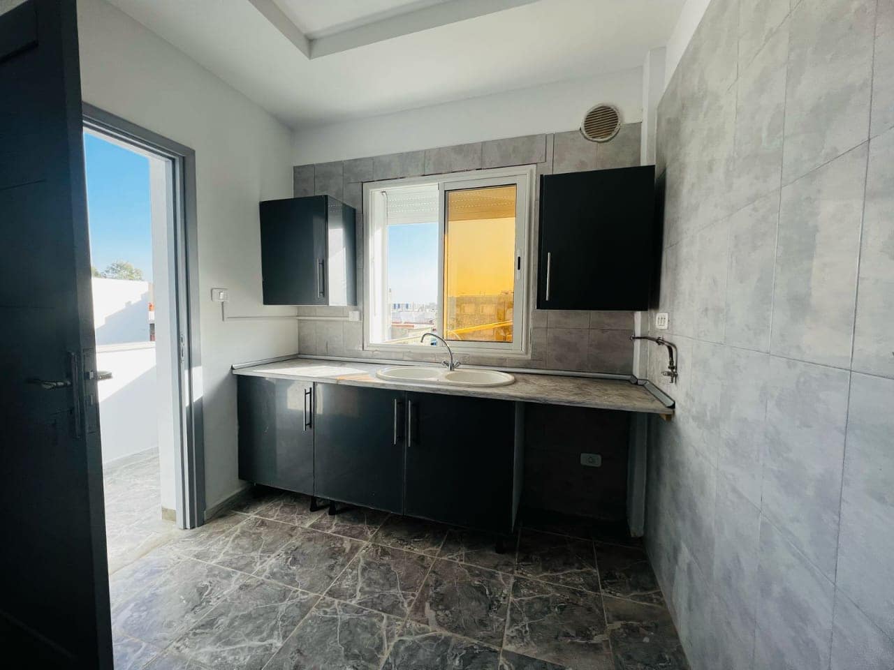 Megrine Megrine Chaker Location Appart. 2 pices Appartements
