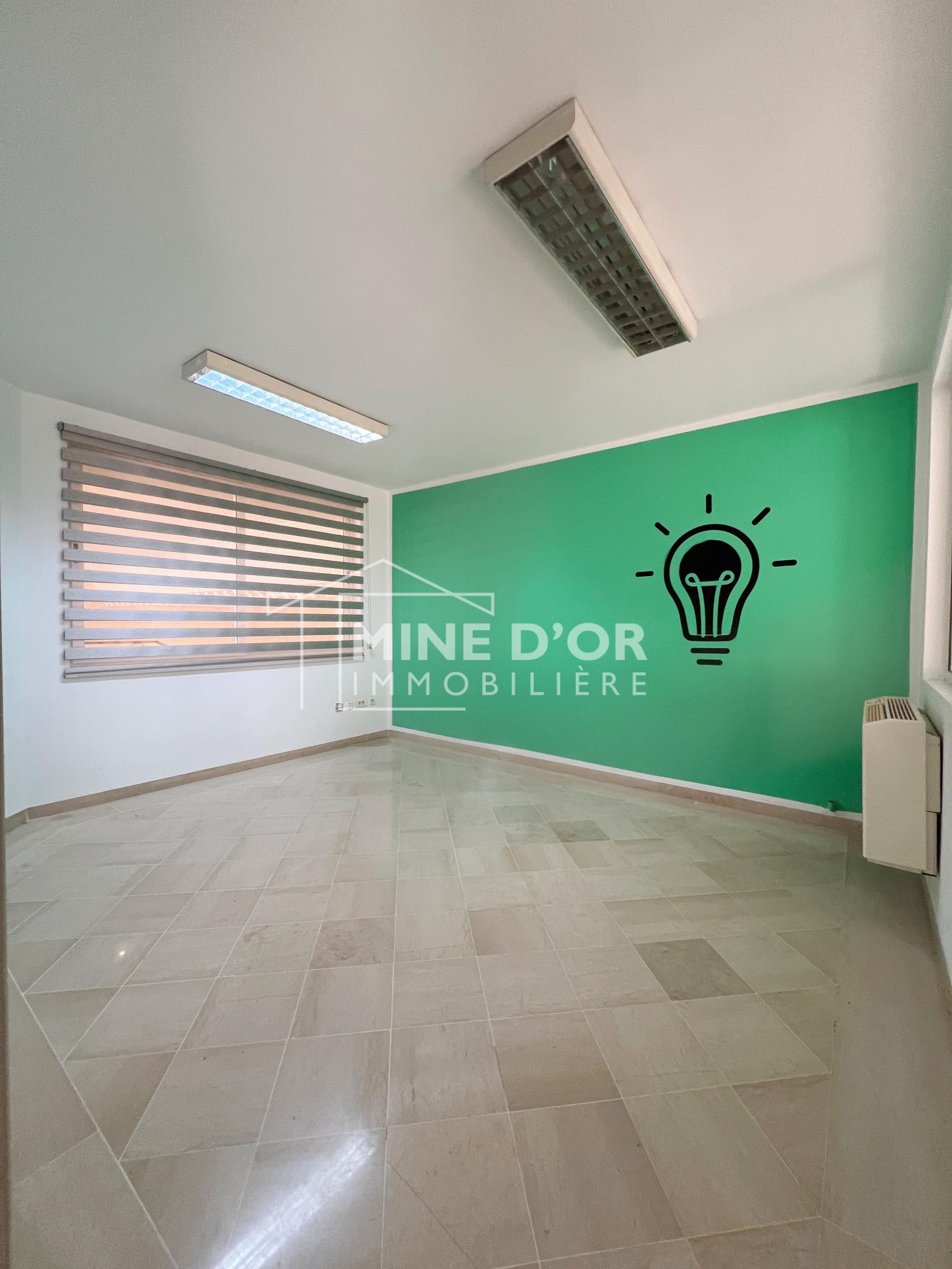 La Soukra Charguia 2 Bureaux & Commerces Surfaces Al dpt plus administration a charguia 2