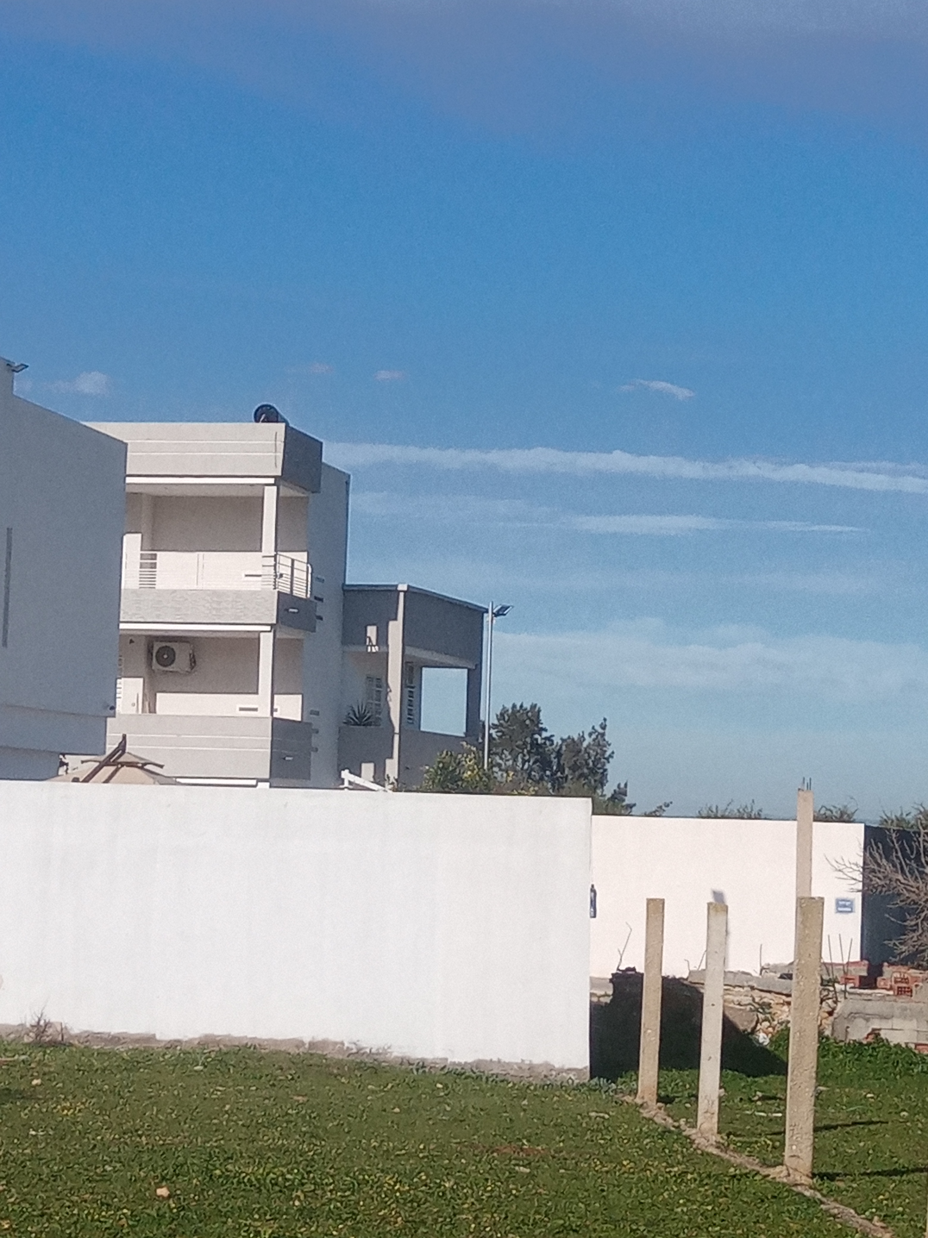 Raoued Borj Touil Vente Surfaces Terrain  borj toui