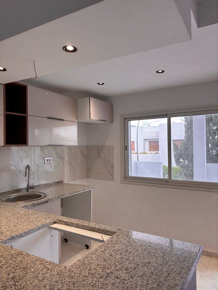El Menzah El Menzah 9 Location Maisons Etage de villa tout neuf  menzah 9 b