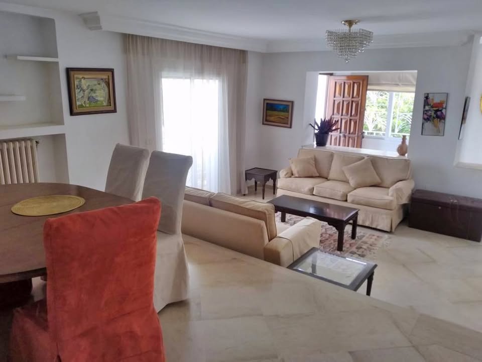 El Menzah El Manar 2 Location Appart. 4 pices tage de villa meubl  manar 3