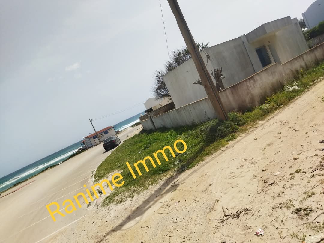 El Haouaria Cite Touristique Vente Maisons Occasion  ne pas rater pieds dans l'eau