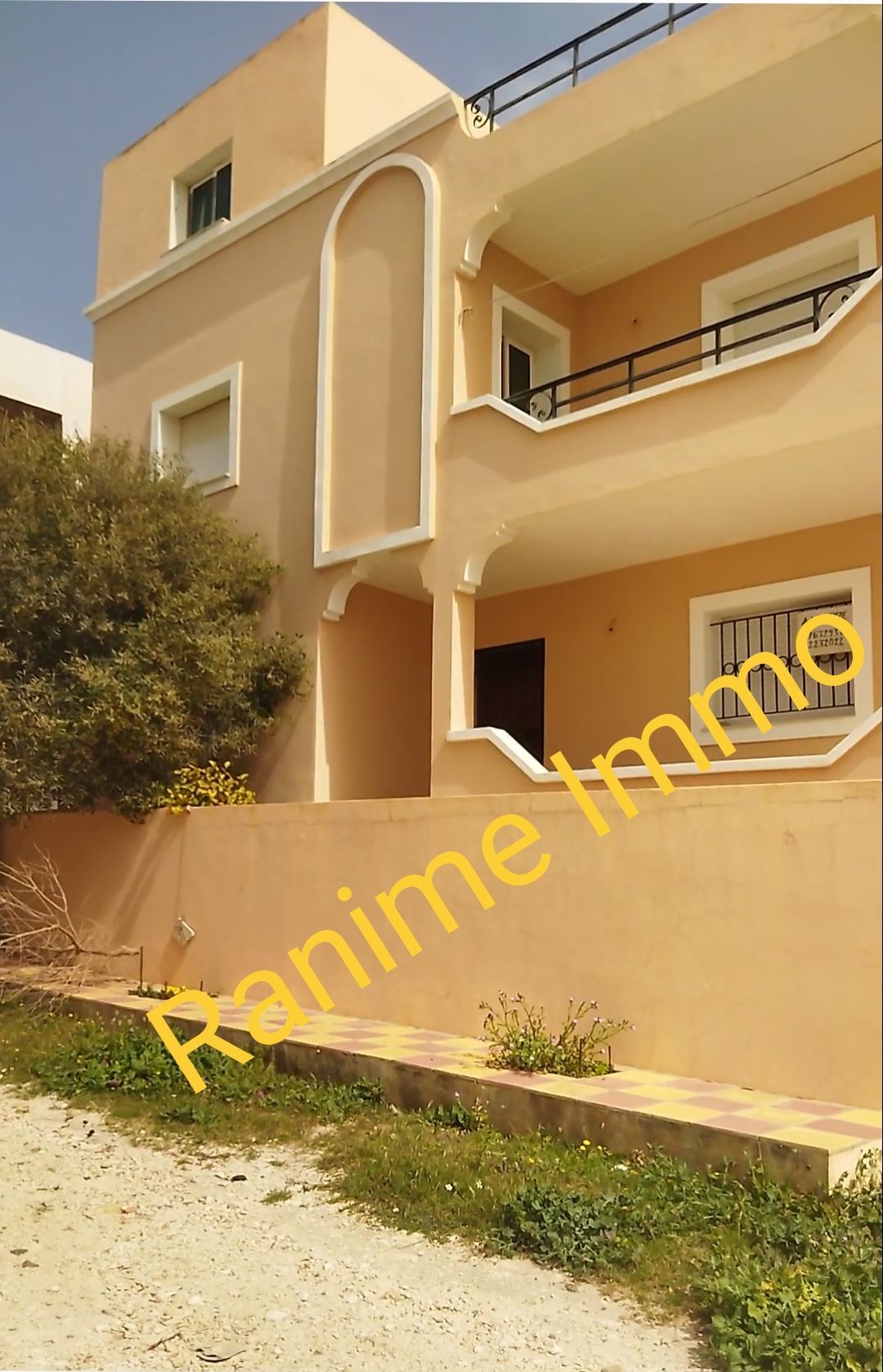 El Haouaria Cite Touristique Vente Appart. 3 pices Trois appartements s2 plage el haouaria