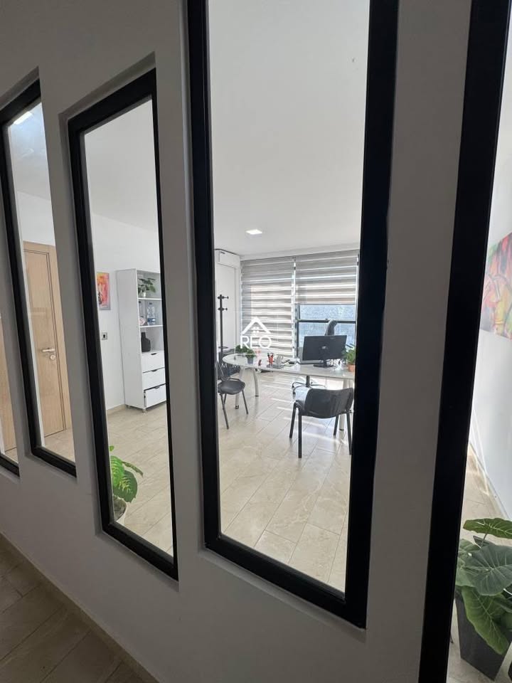 La Soukra La Soukra Location Autre A des bureaux haut standing