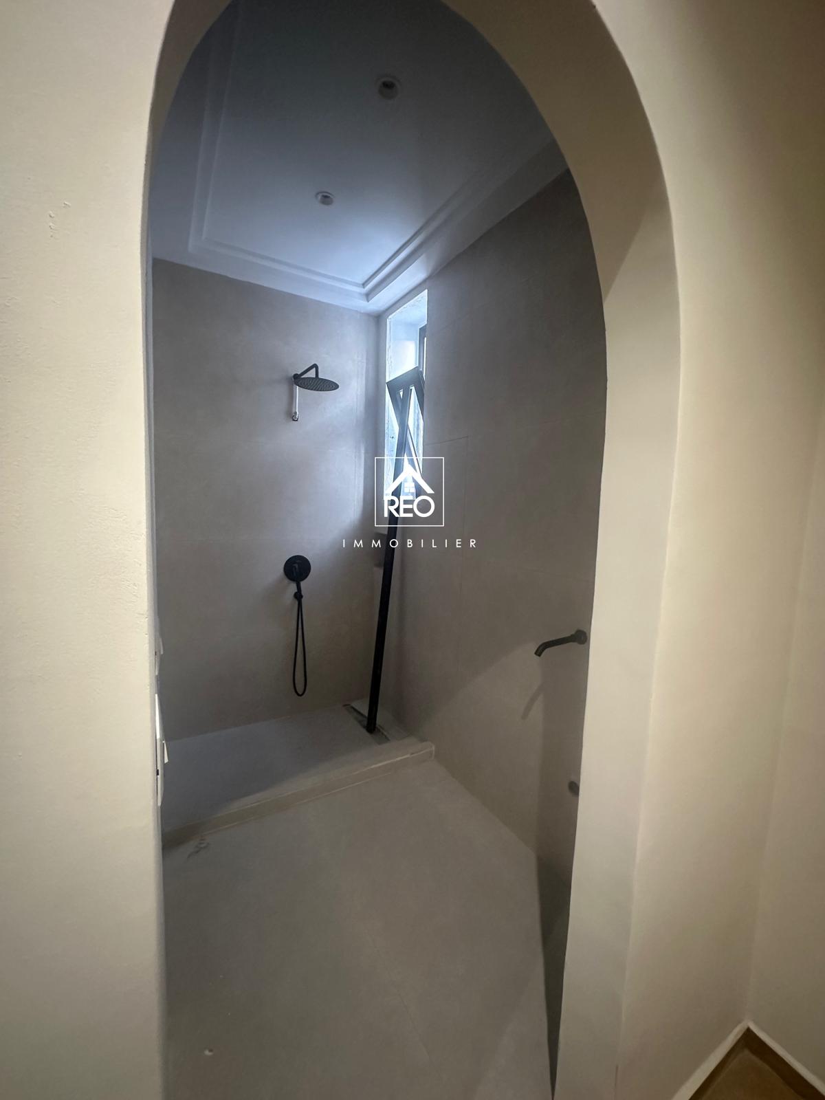 Mannouba La Mannouba Vente Maisons Une superbe villa avec piscine  la manouba