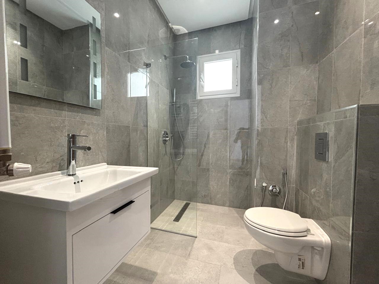 La Soukra La Soukra Location Appart. 3 pices Appt s2 de 100m2 neuf  la soukra
