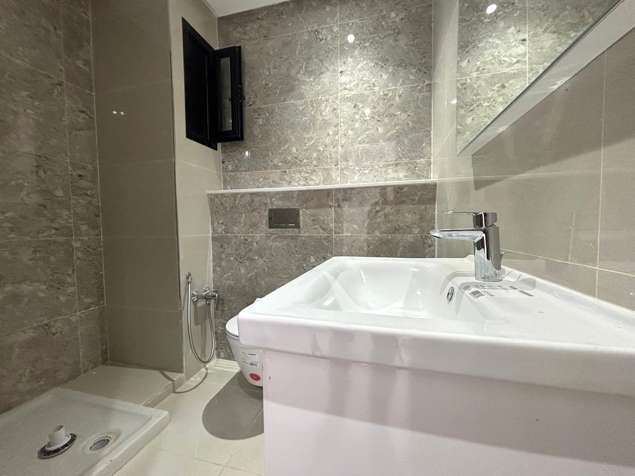 La Marsa El Aouina Location Appart. 2 pices Appartement s1  cit les palmeraies