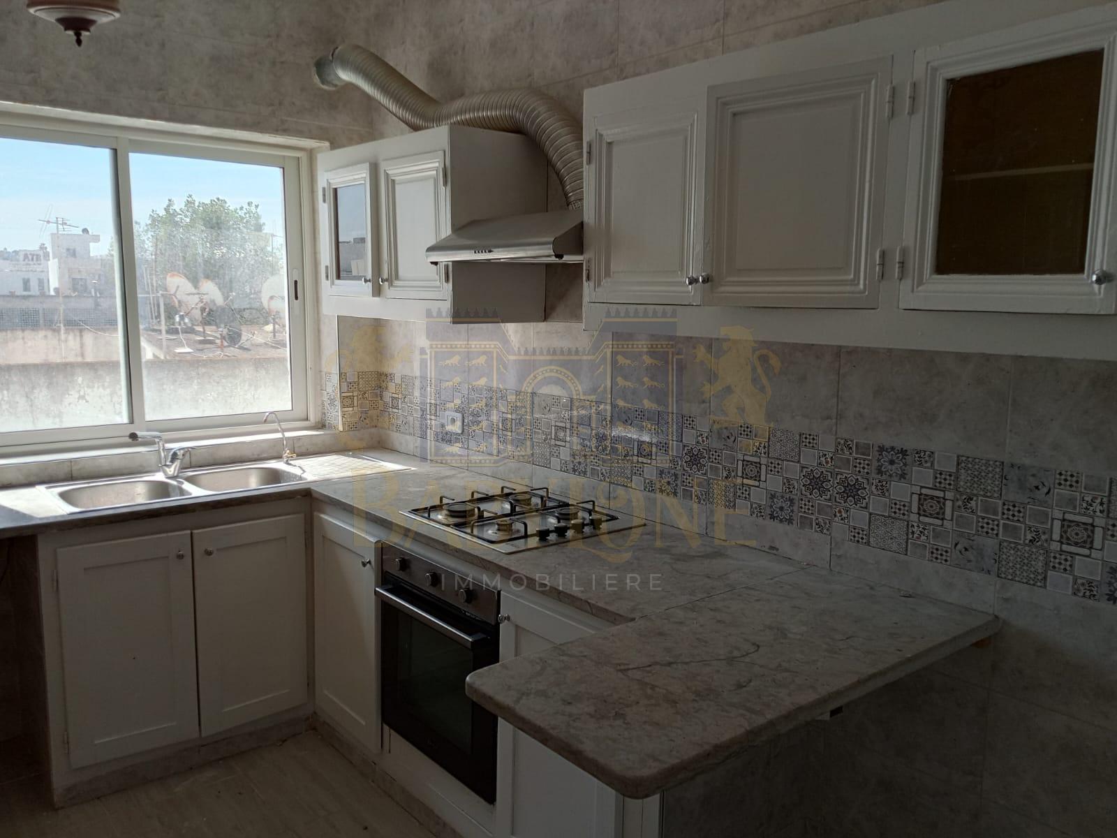 La Marsa Marsa Safsaf Location Appart. 4 pices S3  la marsa plage