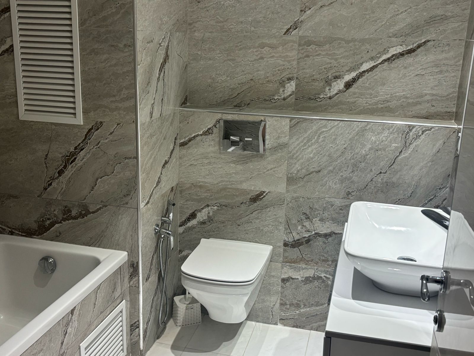 Ariana Ville Cite Ennasr 1 Vente Appart. 3 pices Appartement s3  v  ennaser