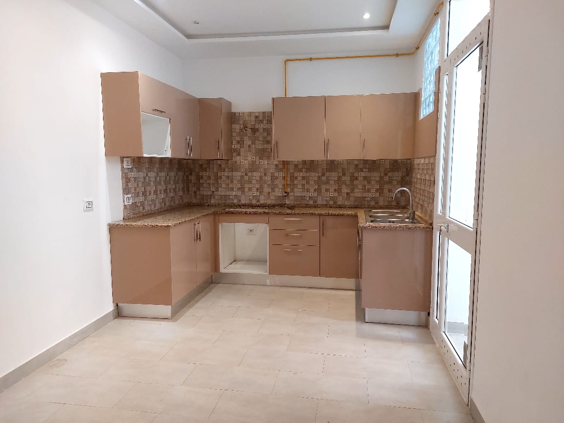 Ain Zaghouan Ain Zaghouan Location Appart. 3 pices S2  ain zaghouan nord cot closerie