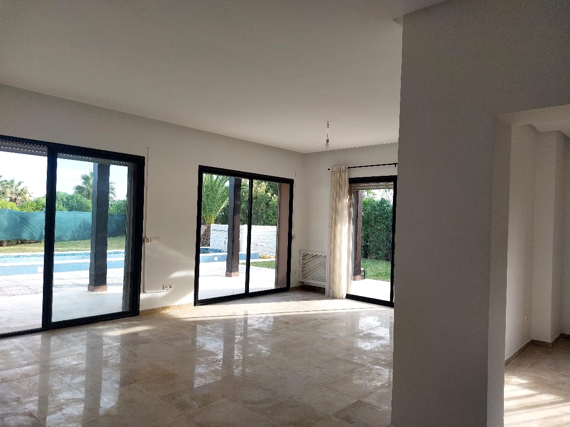La Marsa Gammart Location Maisons Villa plain pied avec piscine  gammarth