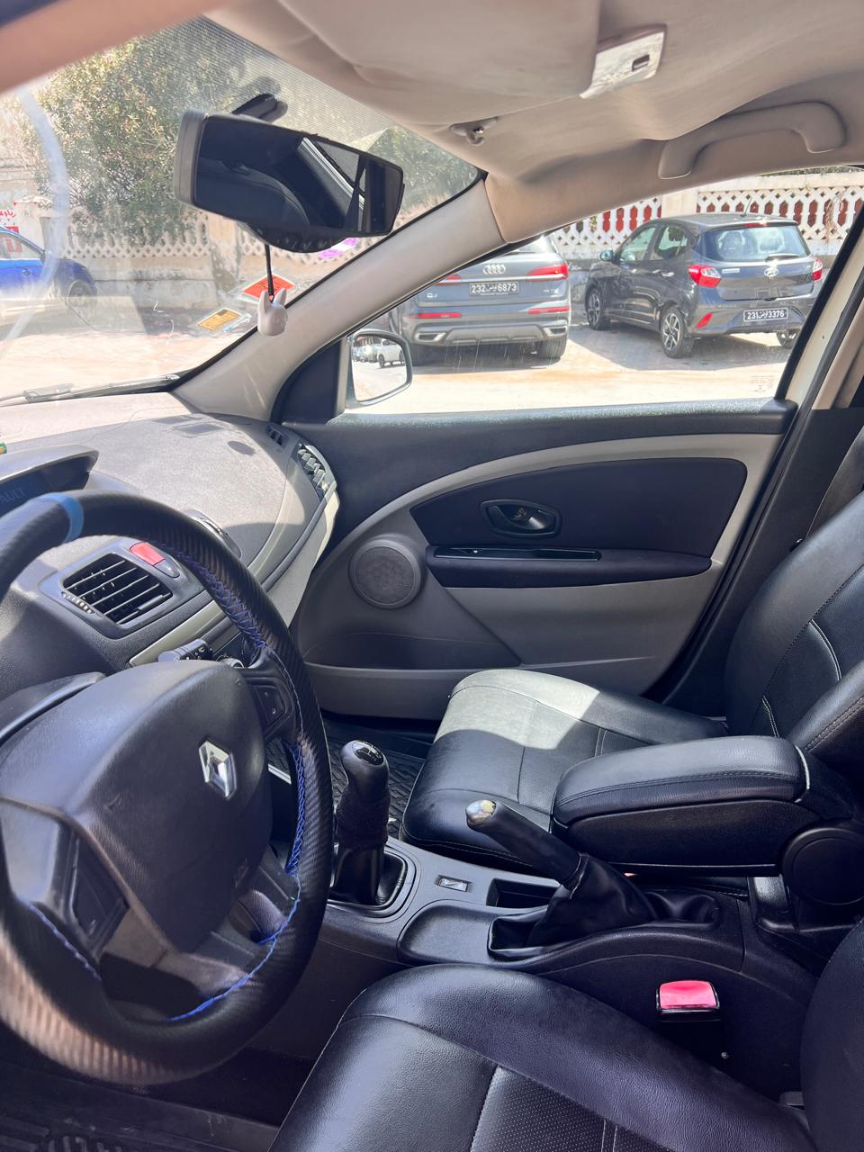 Hammam Chatt Borj Cedria Renault Megane Voiture megane 3 anne 2010