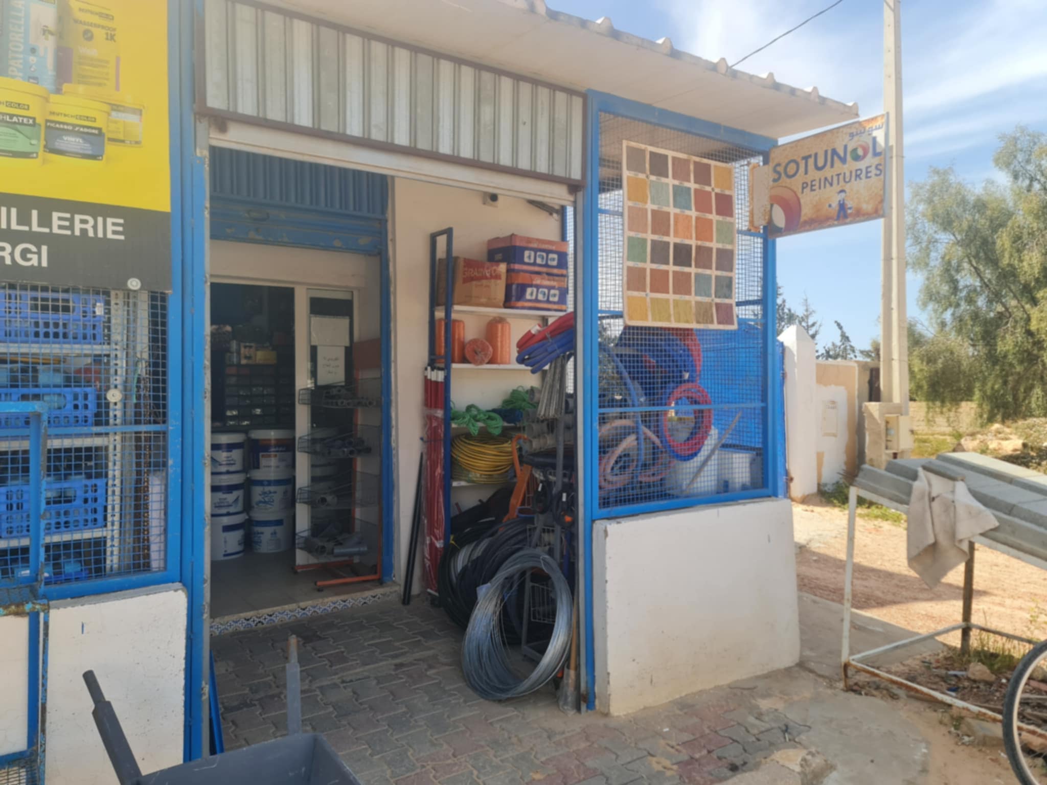 Djerba - Midoun Mahboubine Autre Autre Quincaillerie avec fond de commerce