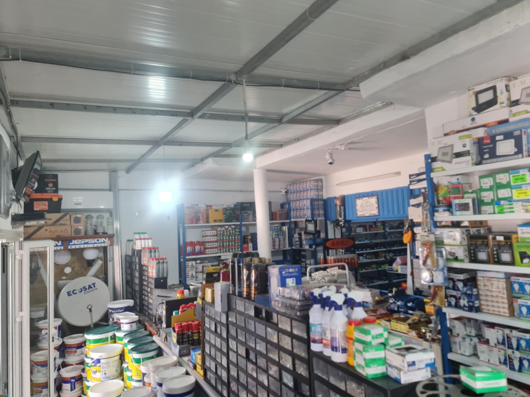 Djerba - Midoun Mahboubine Autre Autre Quincaillerie avec fond de commerce