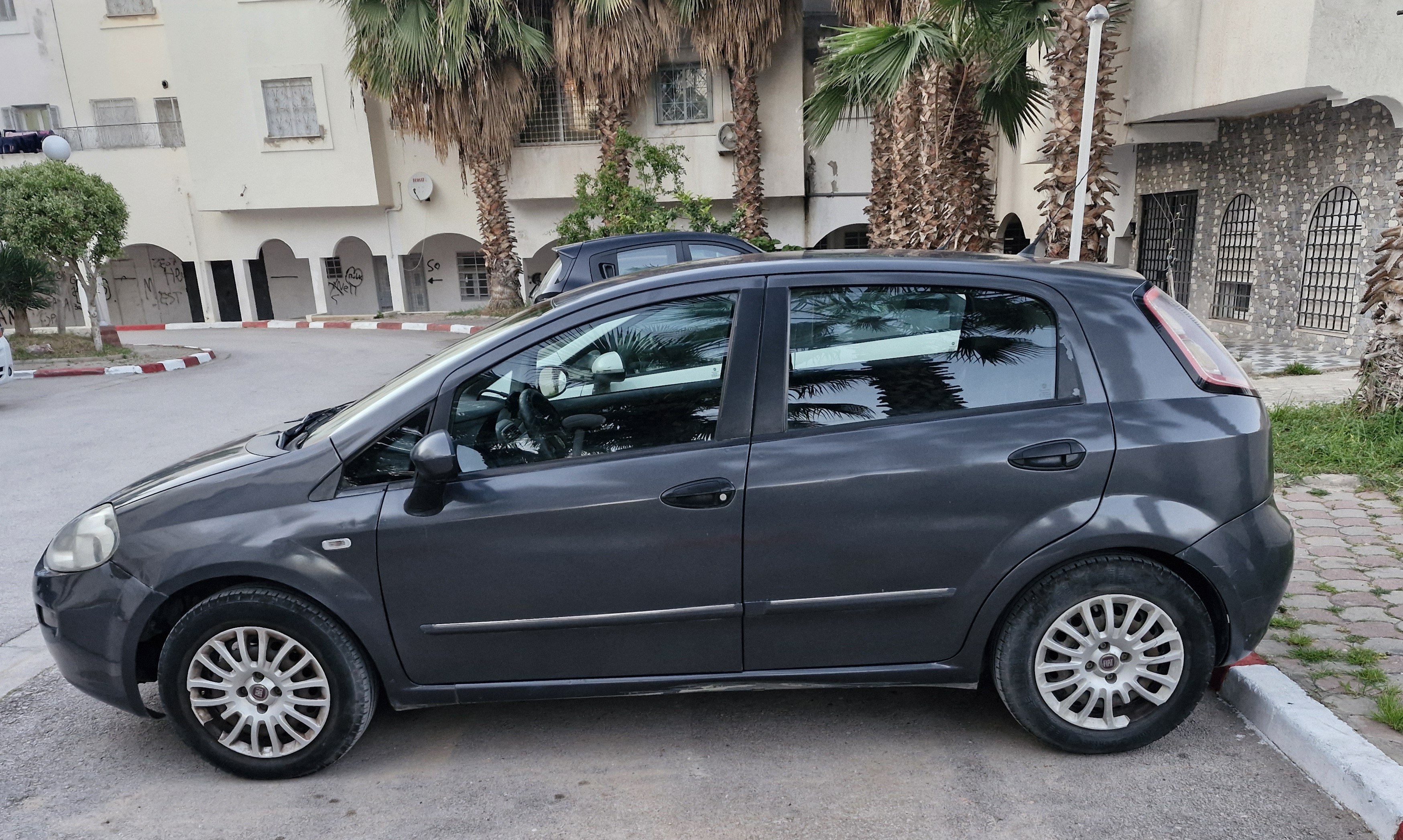Le Bardo Le Bardo Fiat Grande Punto Fiat grande punto