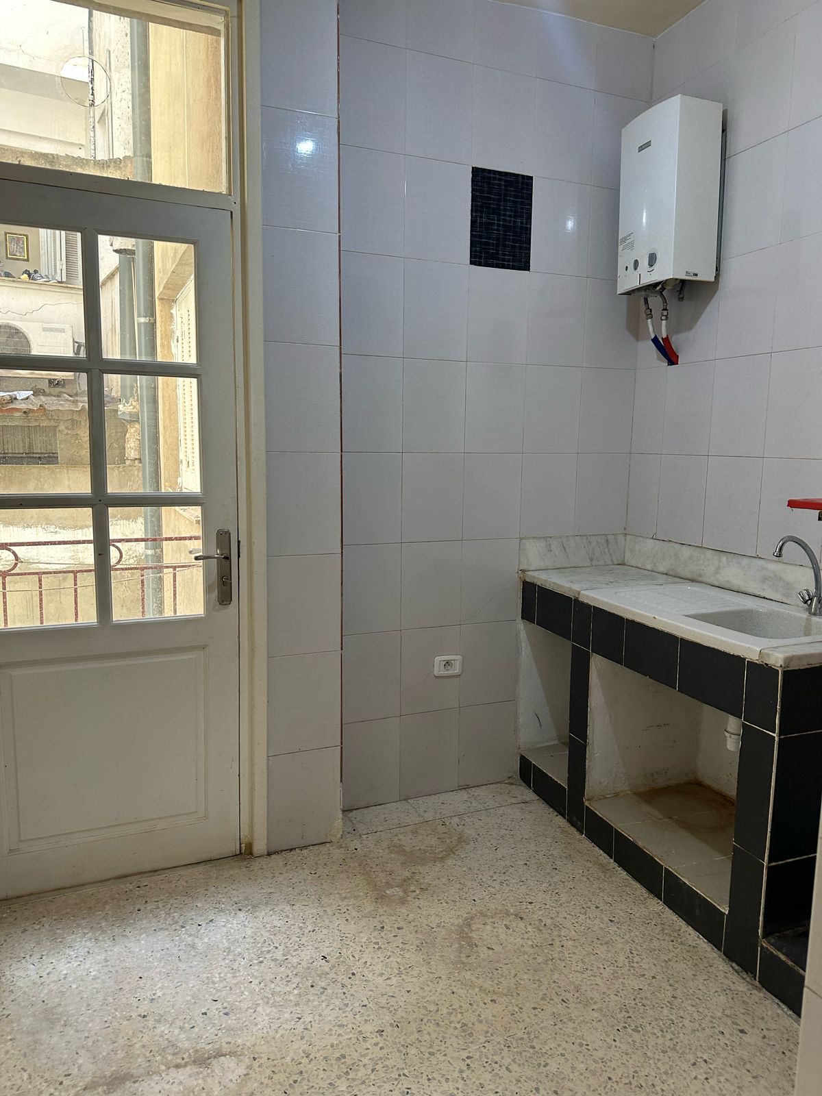 Bab Bhar Bab Bhar Location Appart. 1 pice Appartement s1 lafayette