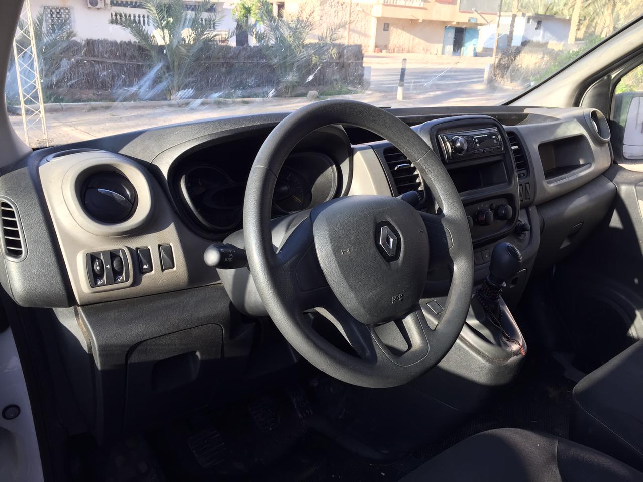 Kebili Nord Telmine Renault Trafic Renault trafic l2h1 120 confort  2019