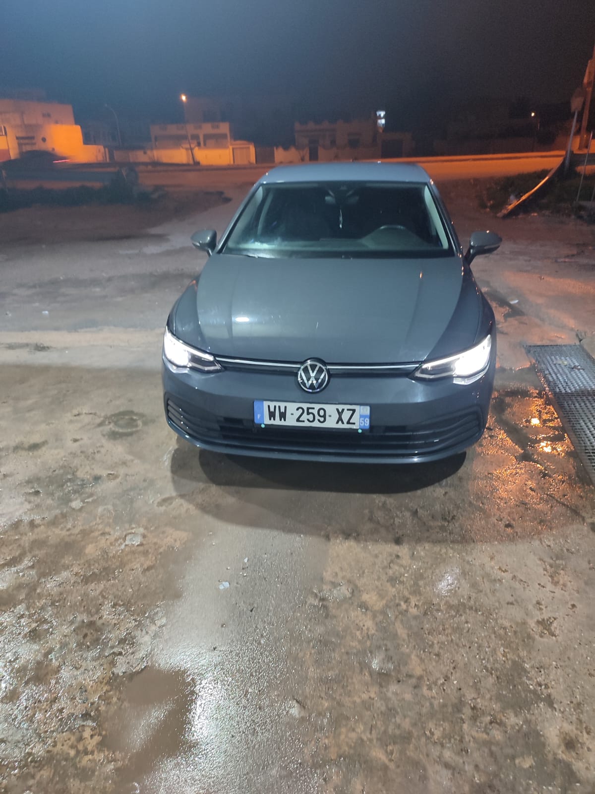 El Mourouj El Mourouj Volkswagen Autre Modle Golf 8 1l essence trs propre