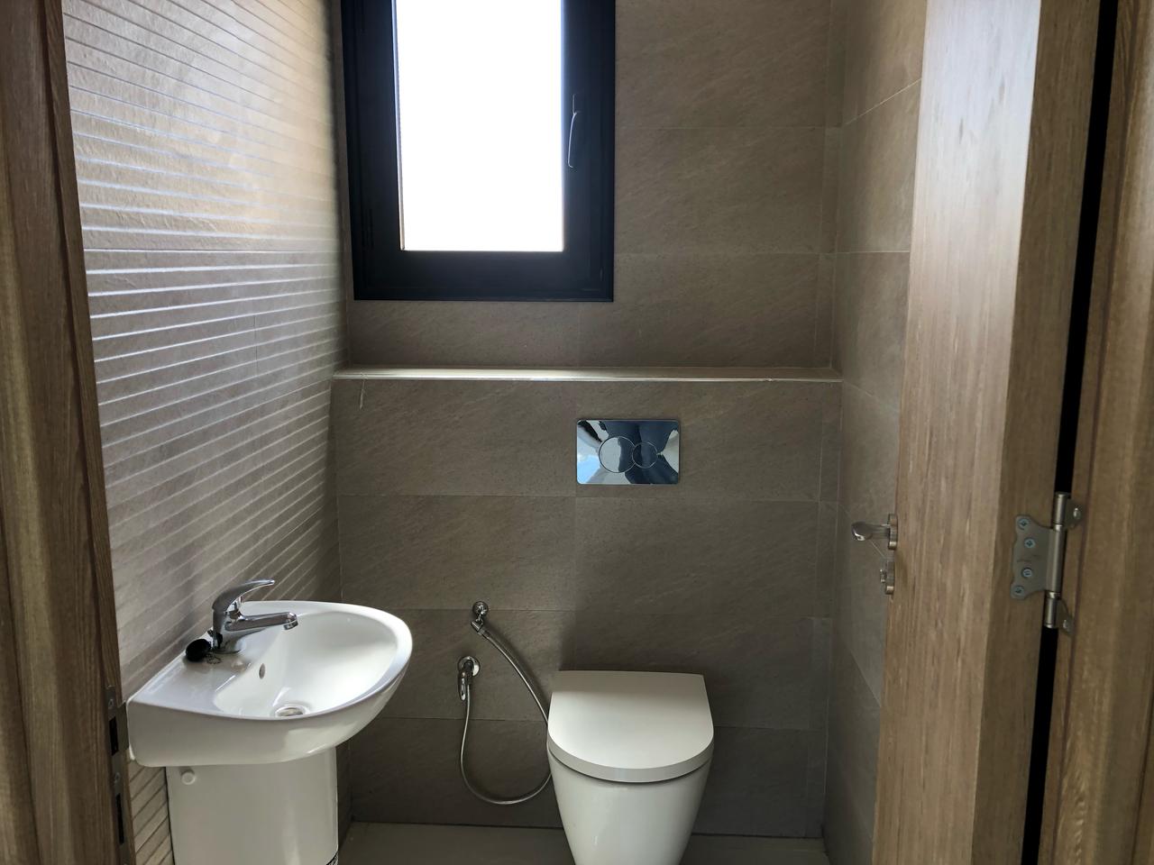Ain Zaghouan Ain Zaghouan Bureaux & Commerces Bureau Bureaux h2 neufs