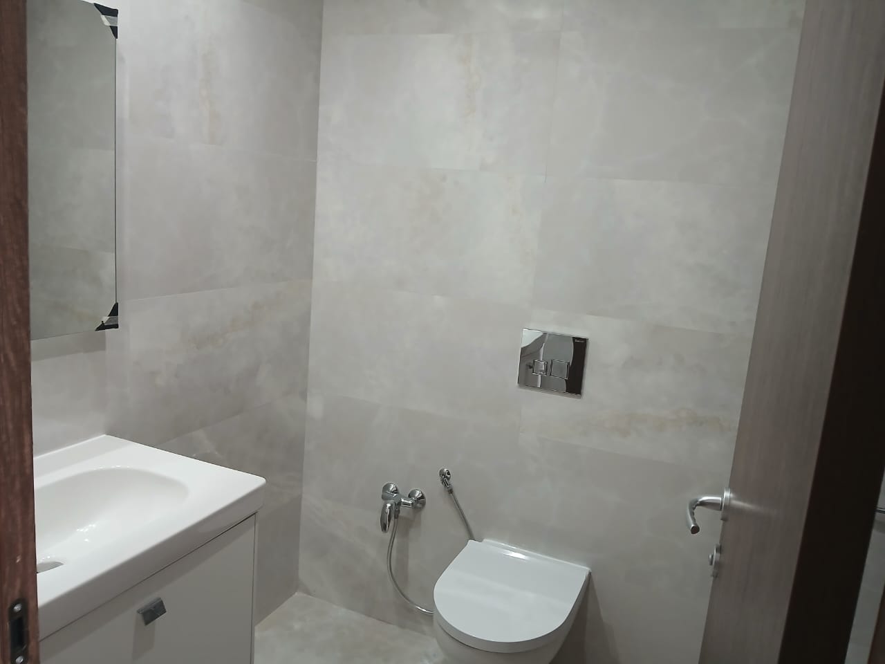 La Soukra Aeroport Tunis Carthage Location Appart. 1 pice S1  la nouvelle soukra