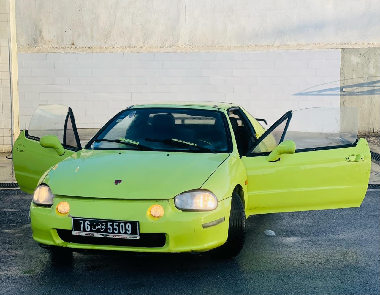 Ariana Ville Cite Ennasr 2 Honda CRX Voiture de collection