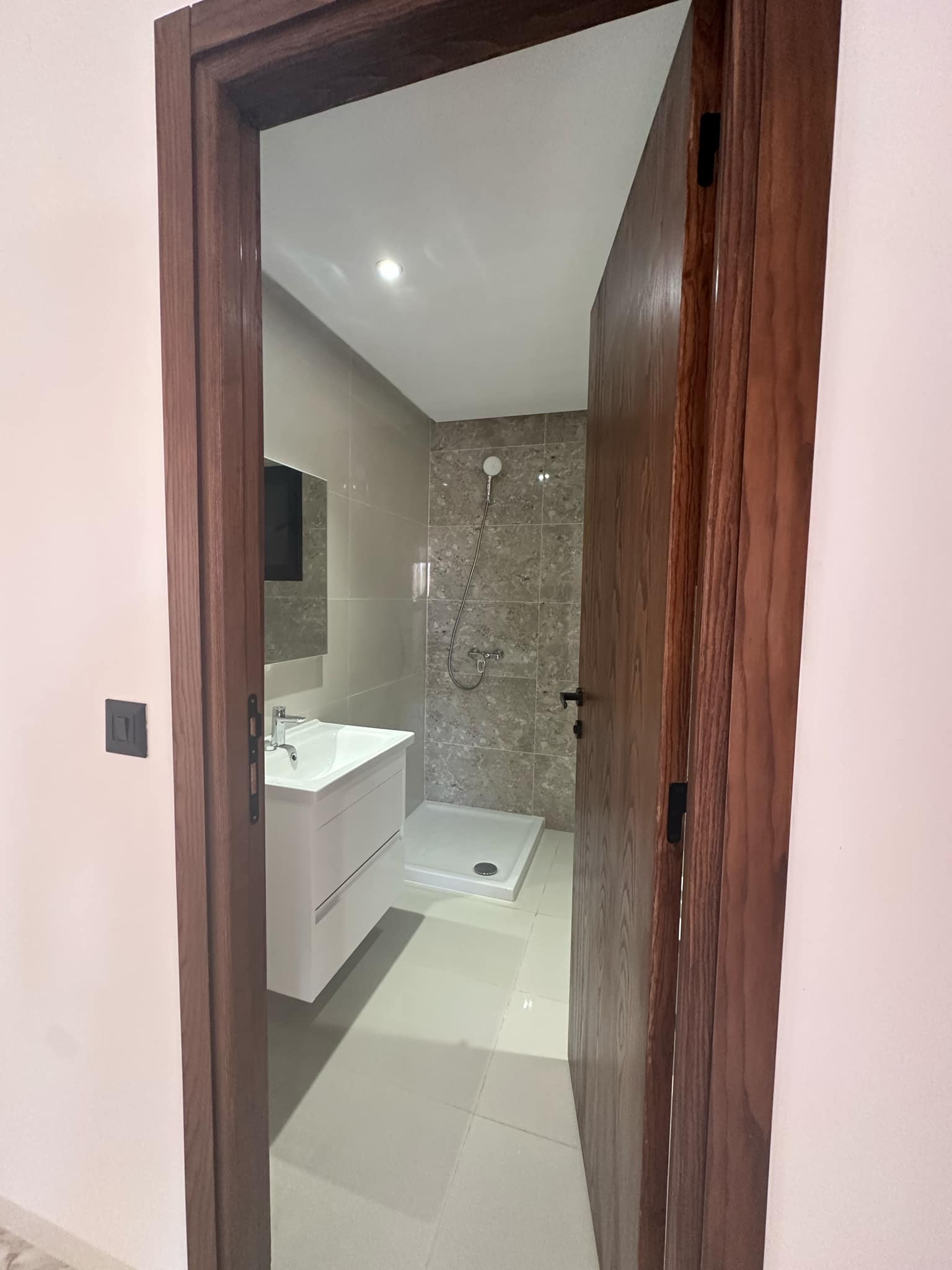 Ain Zaghouan Ain Zaghouan Location Appart. 2 pices Appartement neuf haut standing