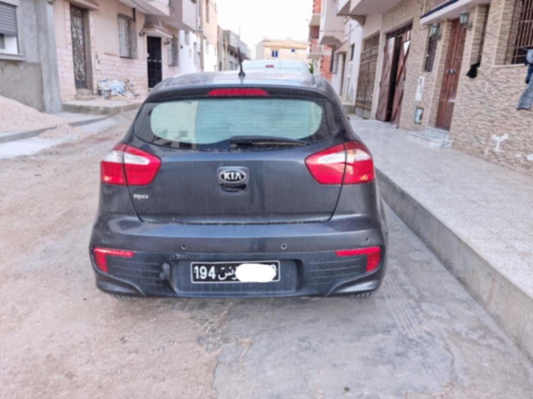 Gabes Medina Gabes Kia Rio Voiture  kio rio