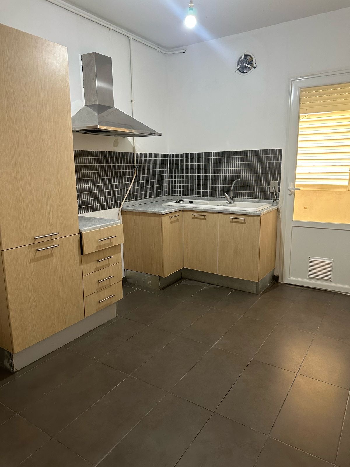 La Goulette La Goulette Location Appart. 2 pices S plus 2 jardin el aouina