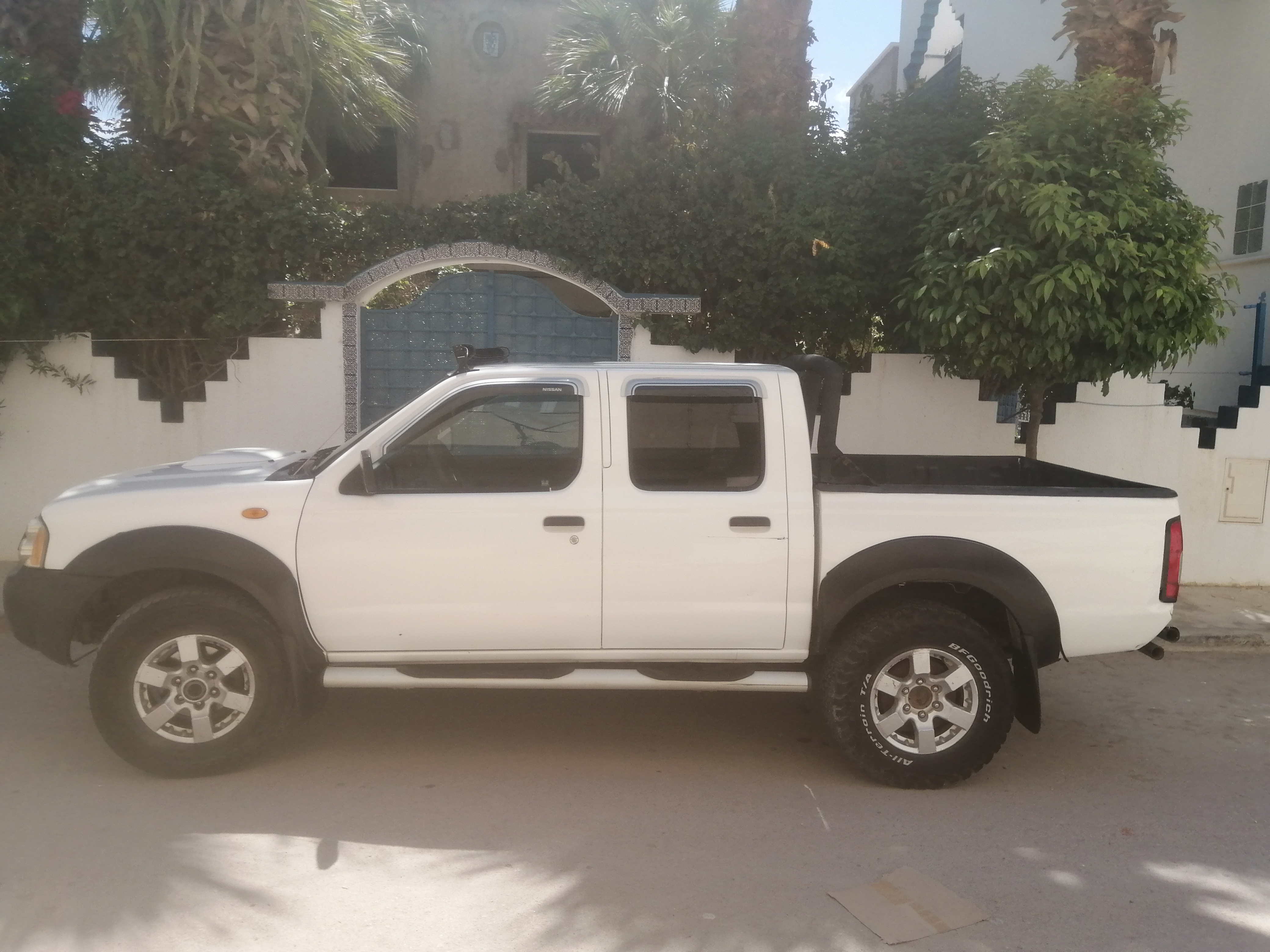 Bizerte Nord Bizerte Nissan Pick-up Belle nissan pickup d22 np300 4x4