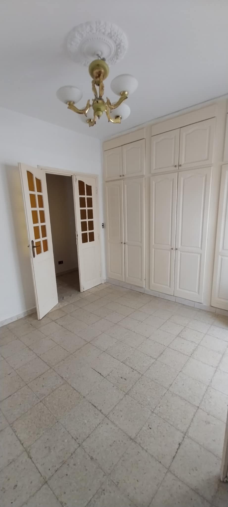 Ezzouhour (Tunis) Ezzouhour 4 Vente Appart. 3 pices A ventre appartement au rdc cit ezzouhour 4