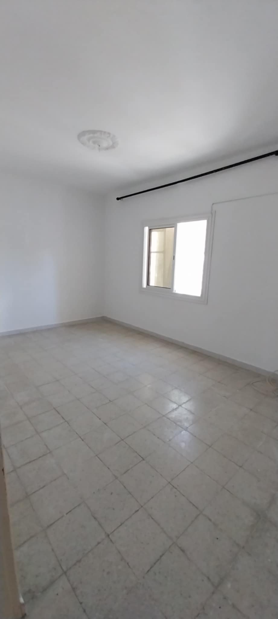 Ezzouhour (Tunis) Ezzouhour 4 Vente Appart. 3 pices A ventre appartement au rdc cit ezzouhour 4