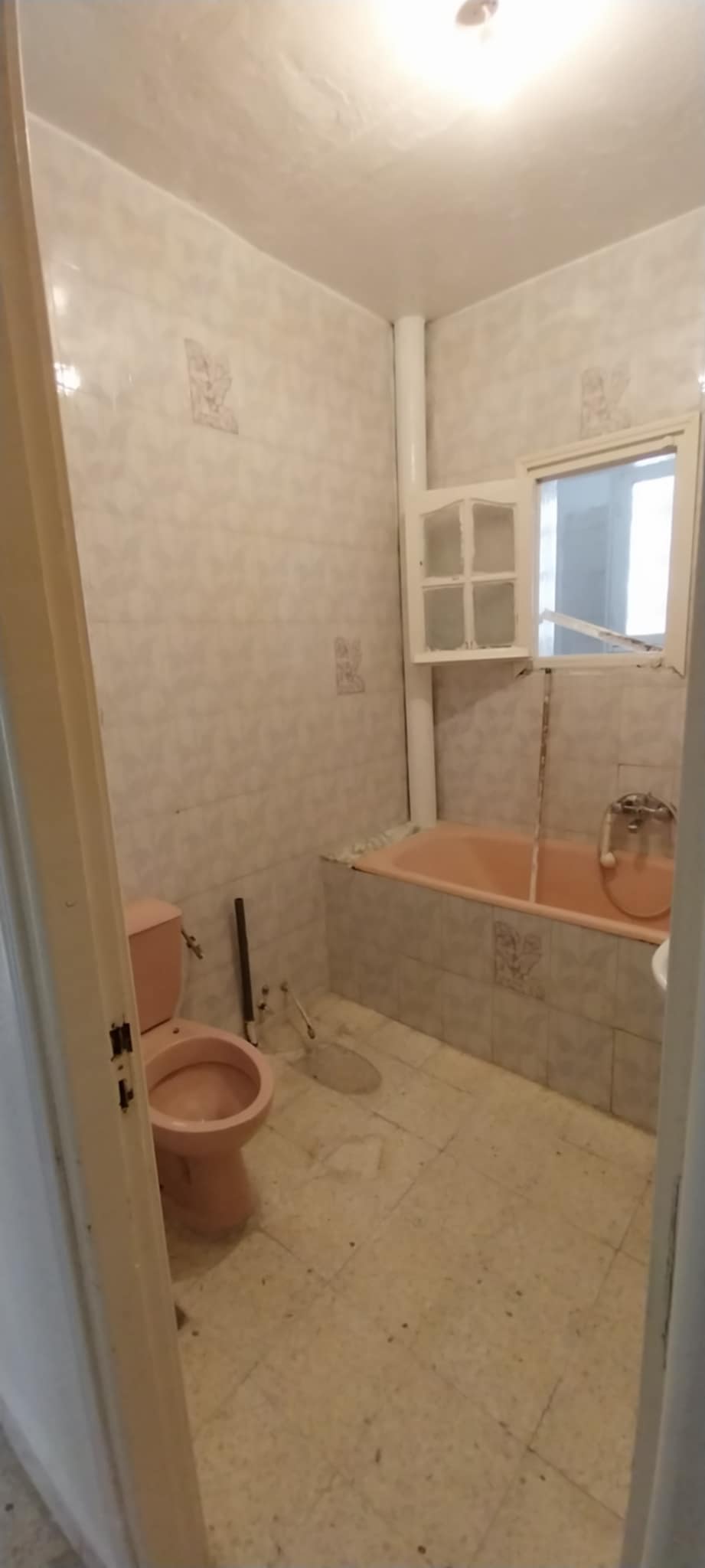 Ezzouhour (Tunis) Ezzouhour 4 Vente Appart. 3 pices A ventre appartement au rdc cit ezzouhour 4