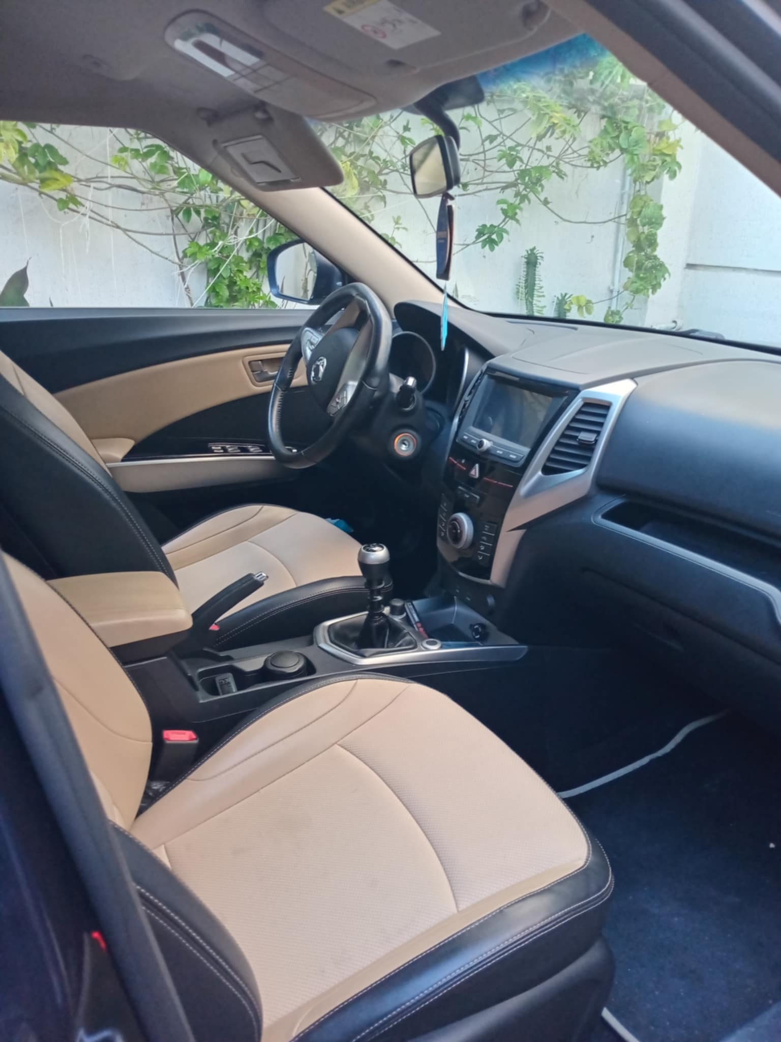 Ariana Ville El Menzah 5 Ssangyong Autre Modle Trs belle tivoli