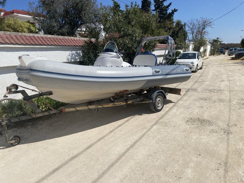 Ariana Ville El Menzah 6 Bateaux  moteurs Semi-rigide Semirigide espadon 5m