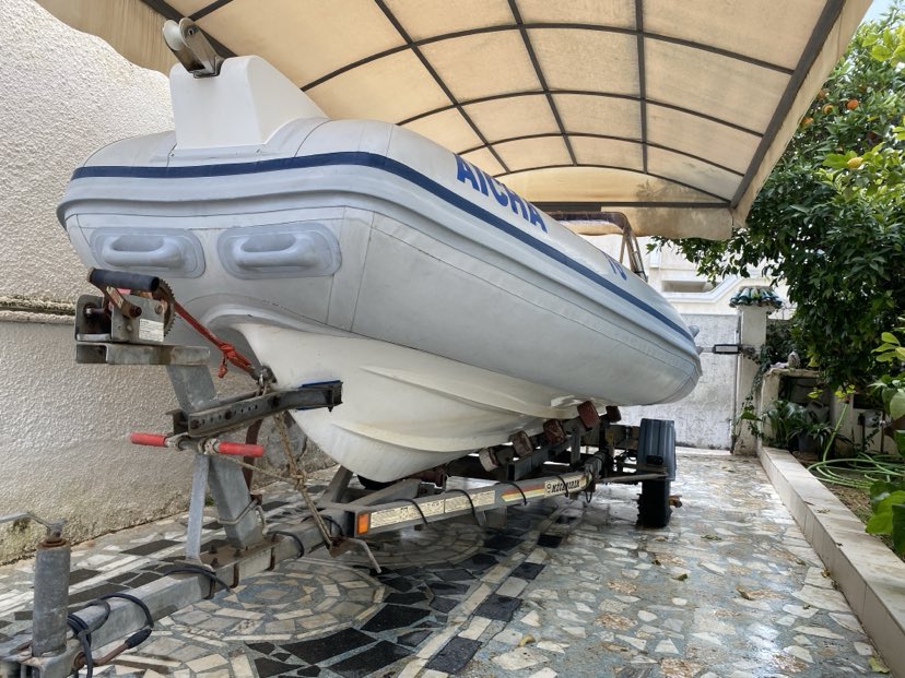 Ariana Ville El Menzah 6 Bateaux  moteurs Semi-rigide Semirigide espadon 5m