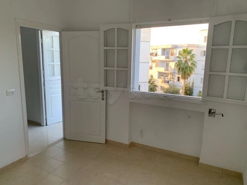 Cite El Khadra Cite El Khadra Vente Appart. 2 pices S plus 1 a la cit el khadhra wb4162