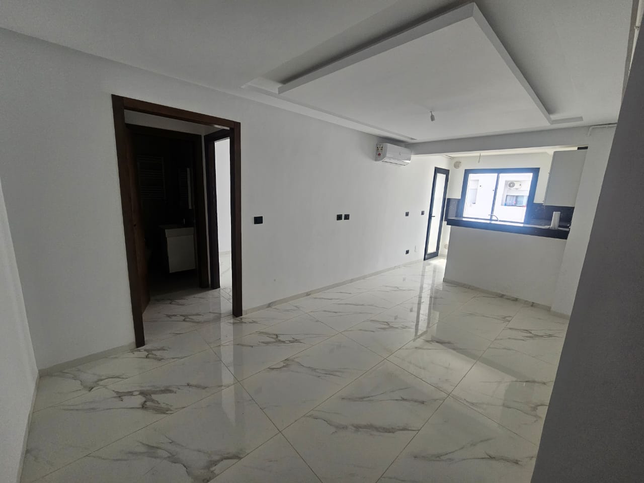 Ain Zaghouan Ain Zaghouan Location Appart. 2 pices S plus un bien orient  l'aouina